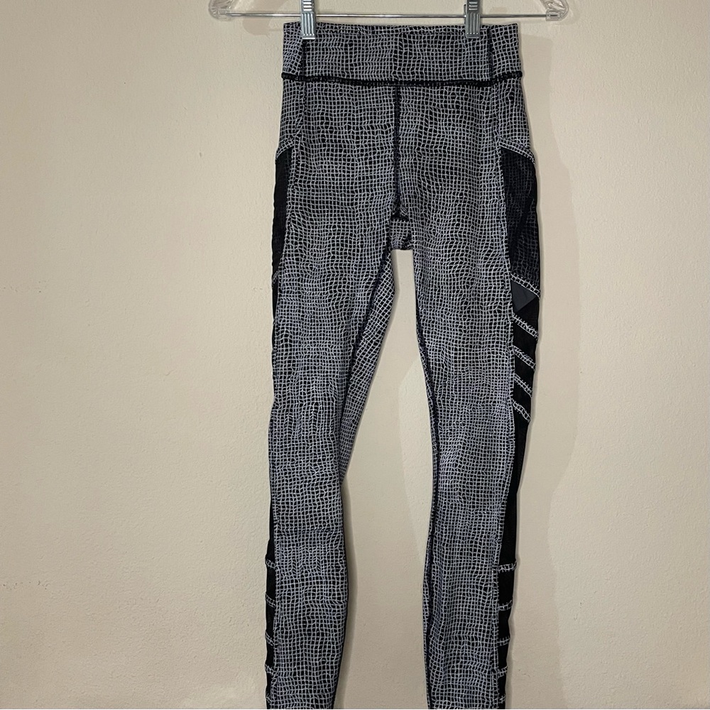 Women’s Lululemon Wild and Free‎ Tight leggings